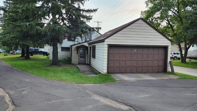 1901 Hazel Ave in Virginia, MN - Building Photo - Building Photo