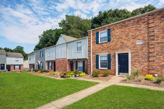 Sherwood Station Apartments in Winston-Salem, NC - Building Photo - Building Photo