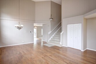 1772 Ellington Dr in Aurora, IL - Building Photo - Building Photo