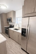 1538 NW 66th St, Unit 1 in Miami, FL - Building Photo - Building Photo