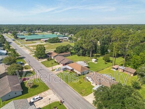 129 Quarles St in Long Beach, MS - Building Photo - Building Photo