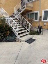 1712 Ridgeley Dr in Los Angeles, CA - Building Photo - Building Photo