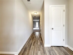 2555 Piering Dr in Stonecrest, GA - Building Photo - Building Photo