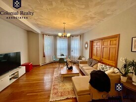 25 Gibbs St in Brookline, MA - Building Photo