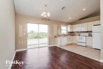 3806 18th St SW in Lehigh Acres, FL - Building Photo - Building Photo