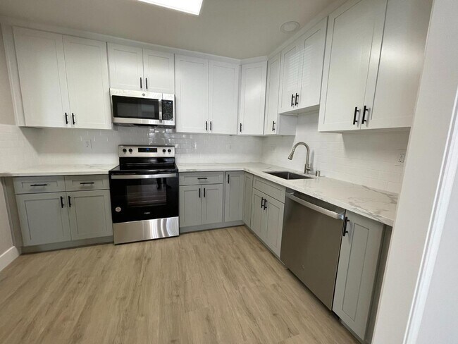 property at 309 Cravens Ct