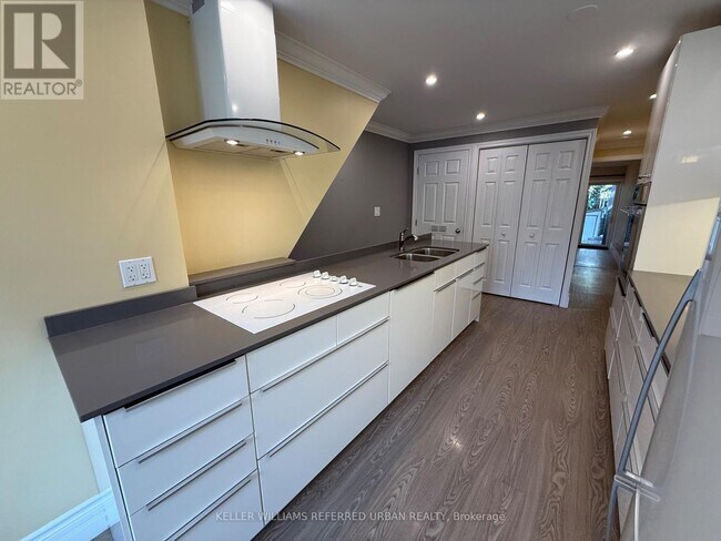 property at 1055 Craven Rd