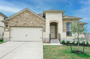 6375 Darlington Ave in College Station, TX - Building Photo