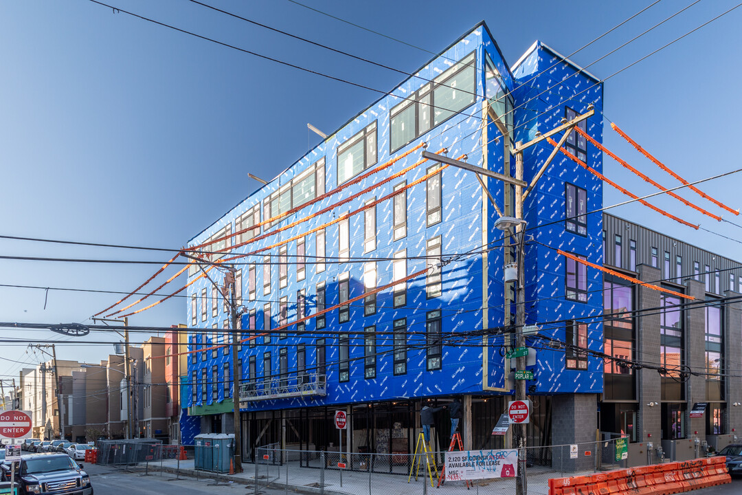 Liberty Park Place in Philadelphia, PA - Building Photo