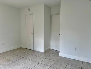 4810 NW 79th Ave in Doral, FL - Building Photo - Building Photo