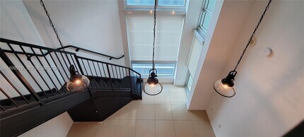 300 S Biscayne Blvd, Unit 1004 in Miami, FL - Building Photo - Building Photo