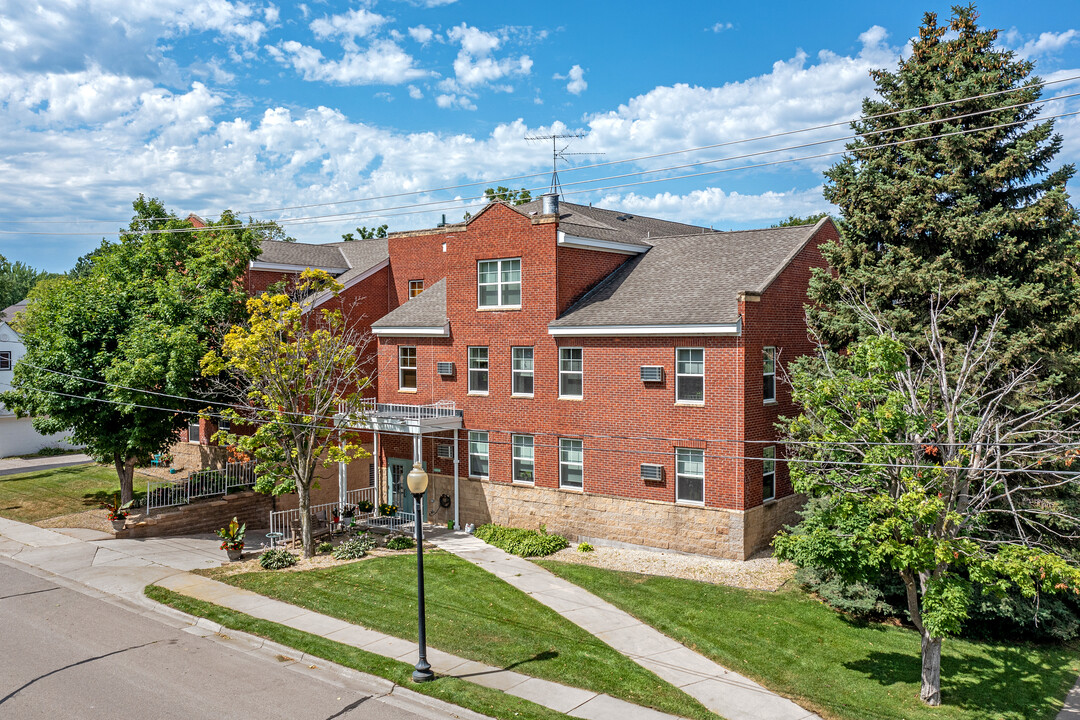 Mississippi Terrace in Hastings, MN - Building Photo