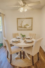 6416 Friars Rd, Unit 215 in San Diego, CA - Foto de edificio - Building Photo