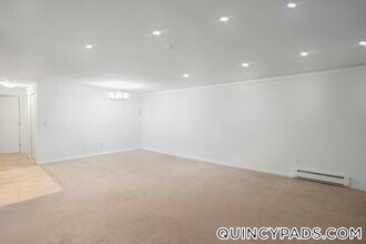 59 Presidential Dr in Quincy, MA - Foto de edificio - Building Photo