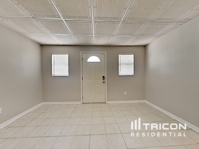 11249 Emuness Rd in Jacksonville, FL - Building Photo - Building Photo