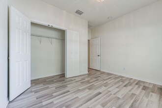 8190 Silver Birch Way in Lehigh Acres, FL - Building Photo - Building Photo
