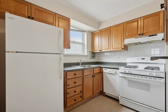 9424 Kirkwood Rd, Unit 2 in Philadelphia, PA - Building Photo - Building Photo