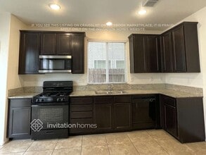 8925 Robbins Rd in Sacramento, CA - Building Photo - Building Photo