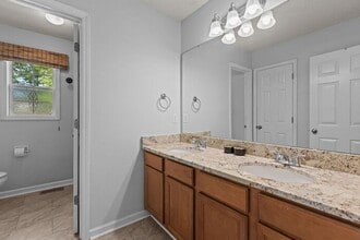 14 Shire Ct in Zebulon, NC - Building Photo - Building Photo