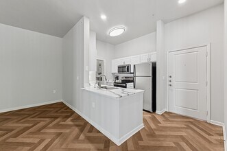Link at Plano in Plano, TX - Building Photo - Building Photo
