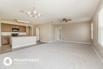 9710 Highland Ridge Dr, Unit 1-301 in Hudson, FL - Foto de edificio - Building Photo