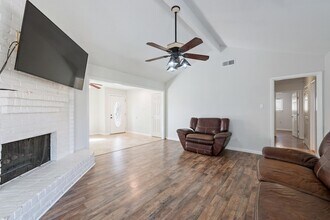 9622 Birsay St in Spring, TX - Foto de edificio - Building Photo