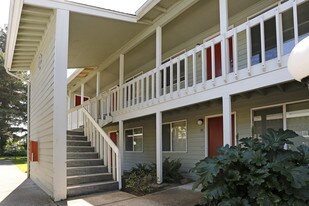 Summit View in Salem, OR - Building Photo