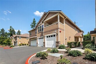 21900 SE 242nd St, Unit G3 in Maple Valley, WA - Foto de edificio - Building Photo