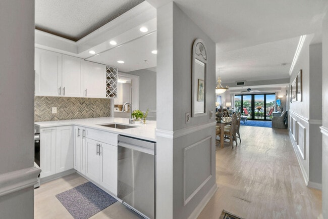 601 Seafarer Cir in Jupiter, FL - Building Photo - Building Photo