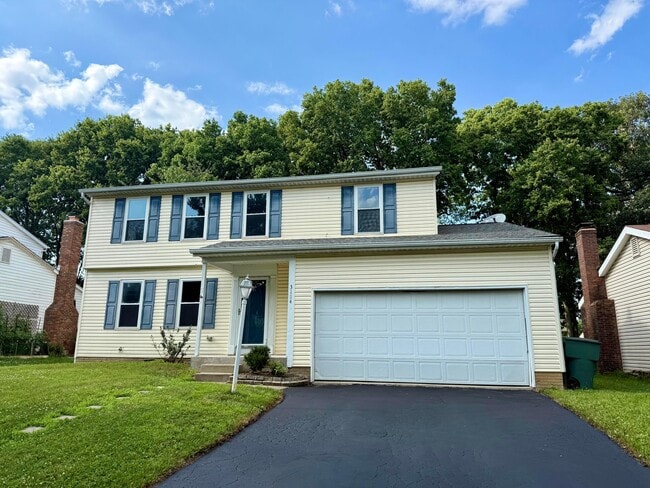 property at 3114 Strathaven Ct