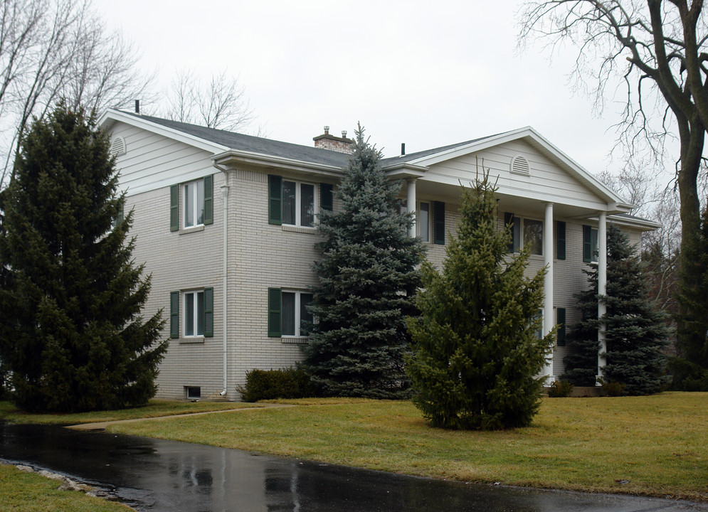 4302 W Bancroft St in Toledo, OH - Building Photo