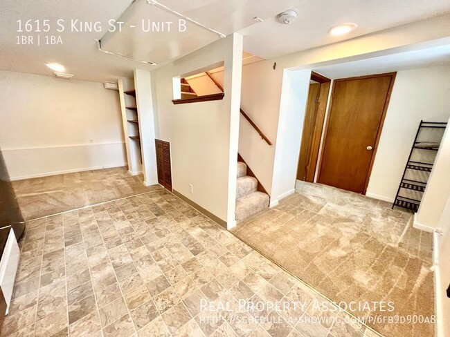 1615 S King St, Unit Unit B in Seattle, WA - Building Photo - Building Photo