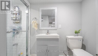 109 Cobriza Cres in Brampton, ON - Building Photo - Building Photo