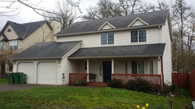 2330 N Main St in Newberg, OR - Building Photo - Building Photo