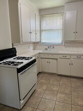 2315 Alhambra Blvd in Sacramento, CA - Building Photo - Building Photo