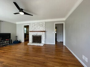 9565 N Kellogg St in Portland, OR - Building Photo - Building Photo