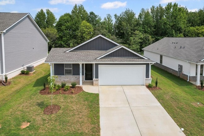 16618 Maggie Ct in Athens, AL - Building Photo - Building Photo