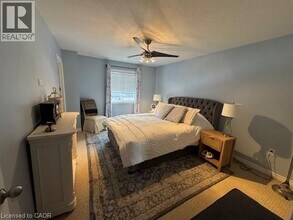 9 Hampton Brook Wy in Hamilton, ON - Building Photo - Building Photo