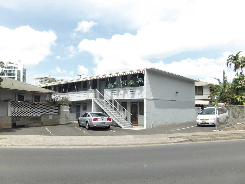 607 Hausten St in Honolulu, HI - Building Photo