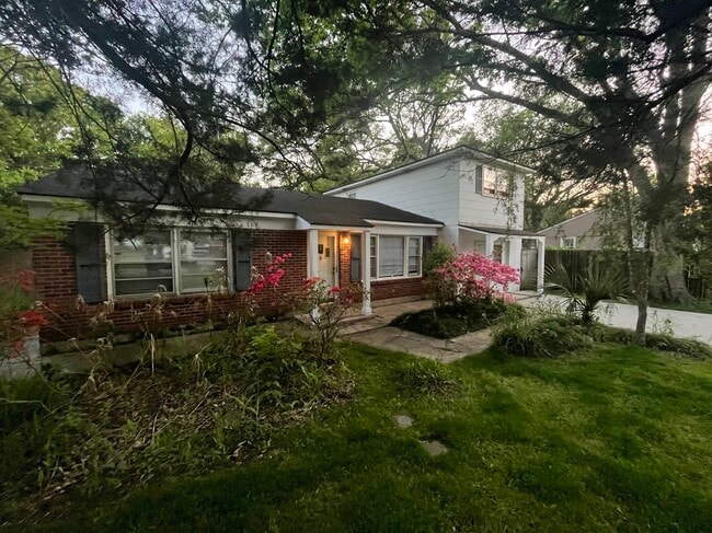 property at 1527 Chandler St