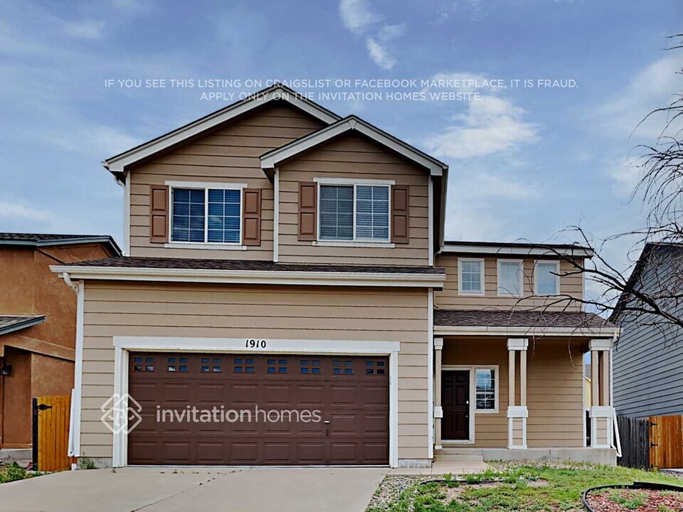 1910 Woodpark Dr in Colorado Springs, CO - Building Photo