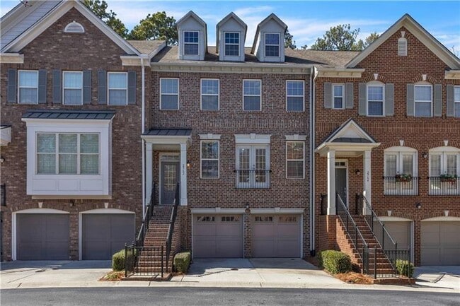 property at 2762 Durham Dr NE