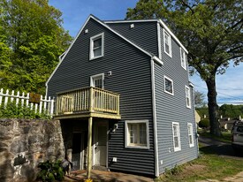 395 Old Waterbury Rd in Southbury, CT - Building Photo