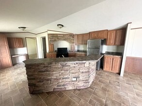 2001 SW Loop 304 in Crockett, TX - Building Photo - Building Photo