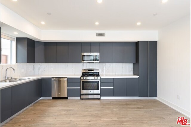 1831 Sawtelle Blvd-Unit -209 in Los Angeles, CA - Foto de edificio - Building Photo