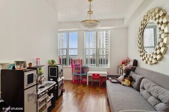 1250 S Indiana Ave in Chicago, IL - Building Photo - Building Photo