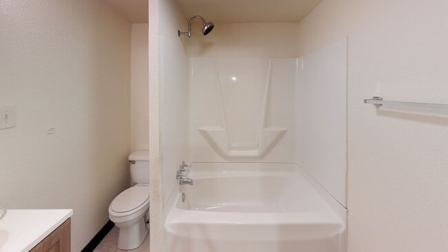 property at 464 Poplar St