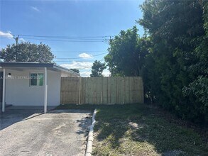 1264 NE 25th Ct in Pompano Beach, FL - Building Photo - Building Photo