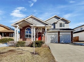 2320 S Gibralter Way in Aurora, CO - Building Photo