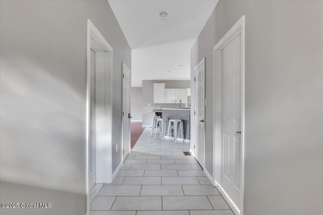 275 Louden Rd in Saratoga Springs, NY - Building Photo - Building Photo
